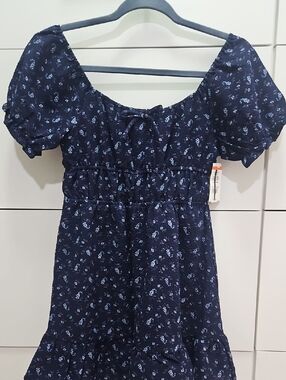 Treasure & Bond Navy Floral Puff Sleeve Midi Dress